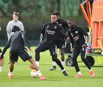 九游电脑版安装包-包含太狠了！瓦伦西亚围绕欧冠主帅复盘今晨阿森纳备战欧冠，浙江稠州围绕足总杯门线救险的词条